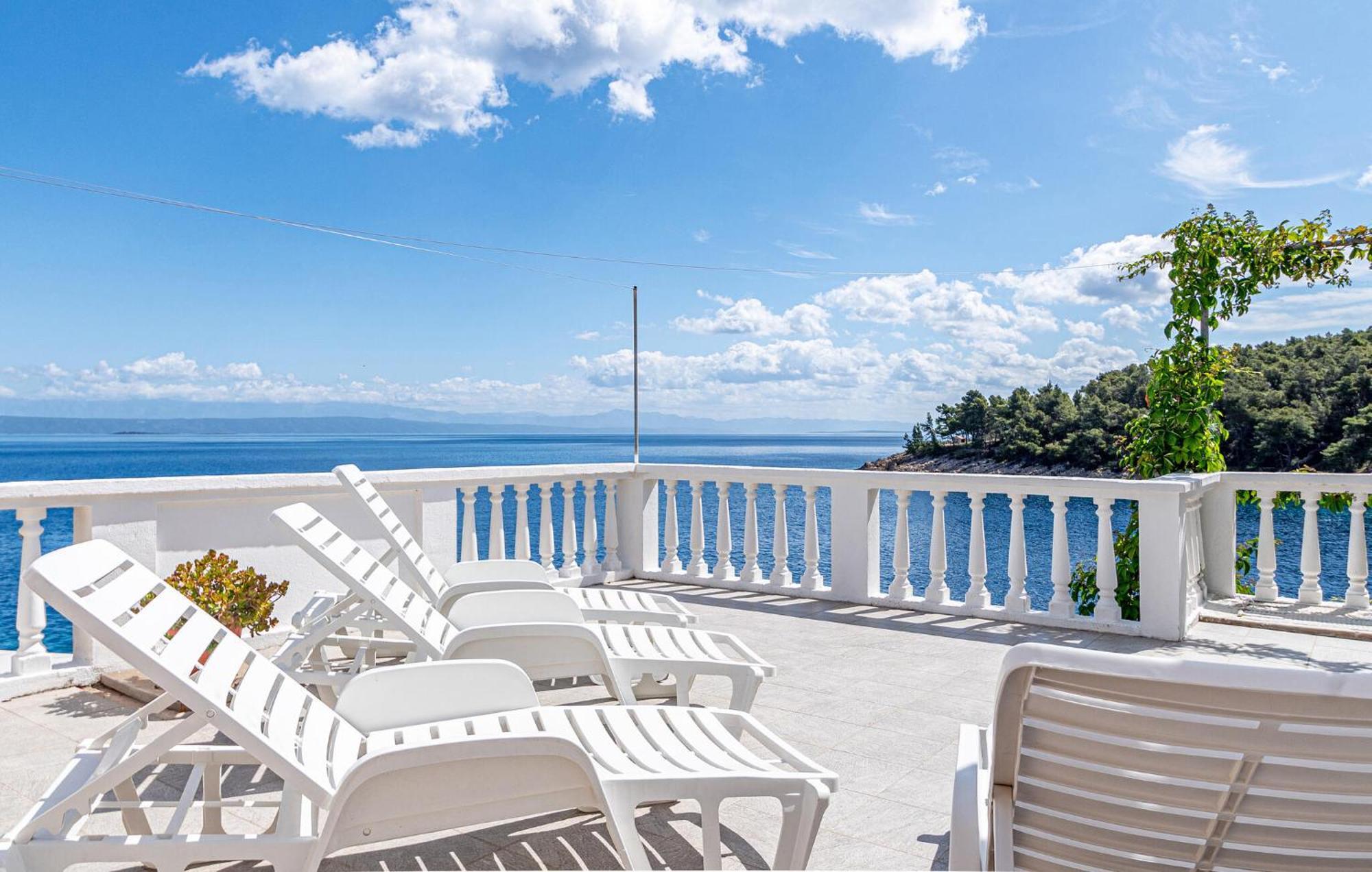 Stunning Home In Crnja Luka With Wifi Prigradica Exterior foto